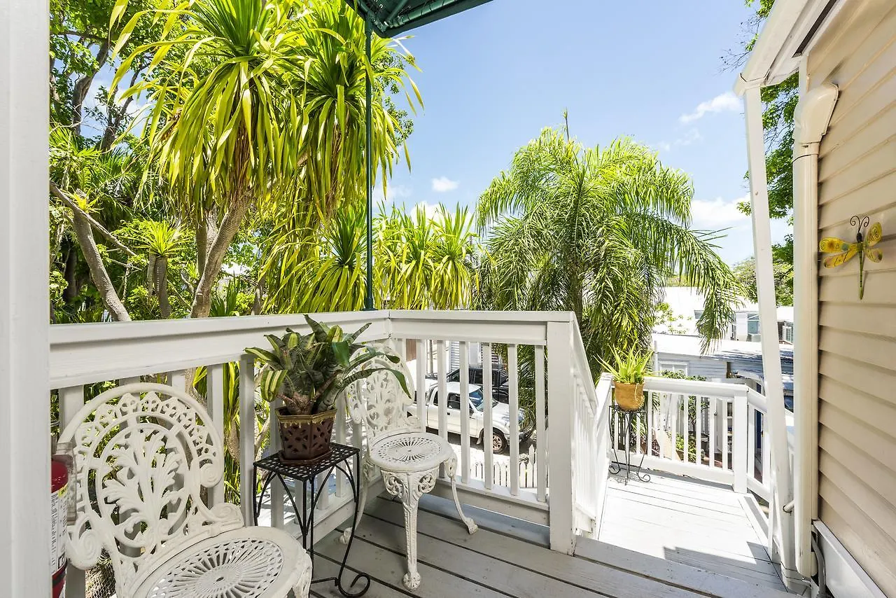 B&B Andrews & Garden