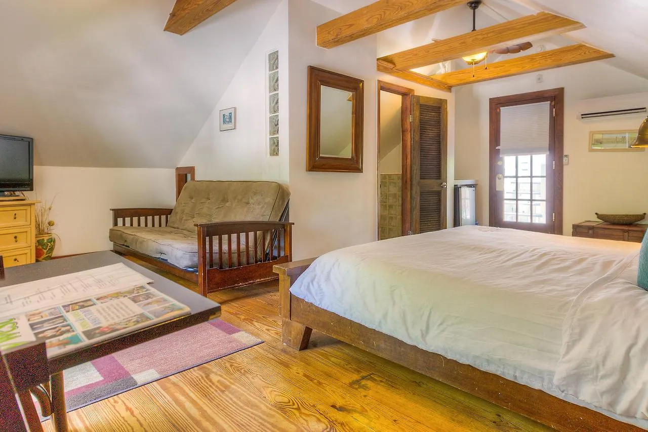 Oda ve Kahvaltı Harbor - Adults Only Key West