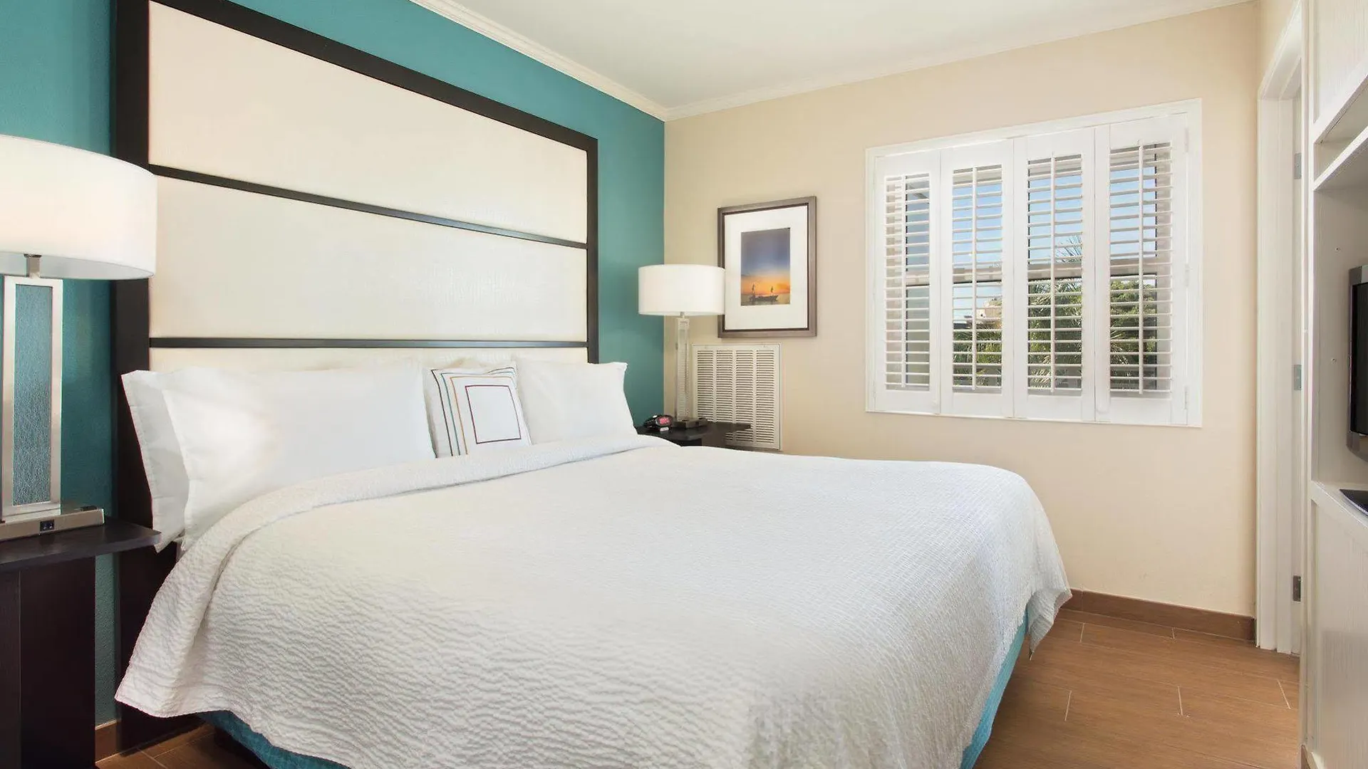 Fairfield & By Marriott 3*