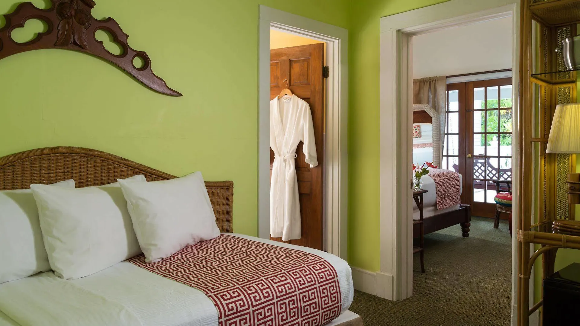 Tropical Hotel 3*