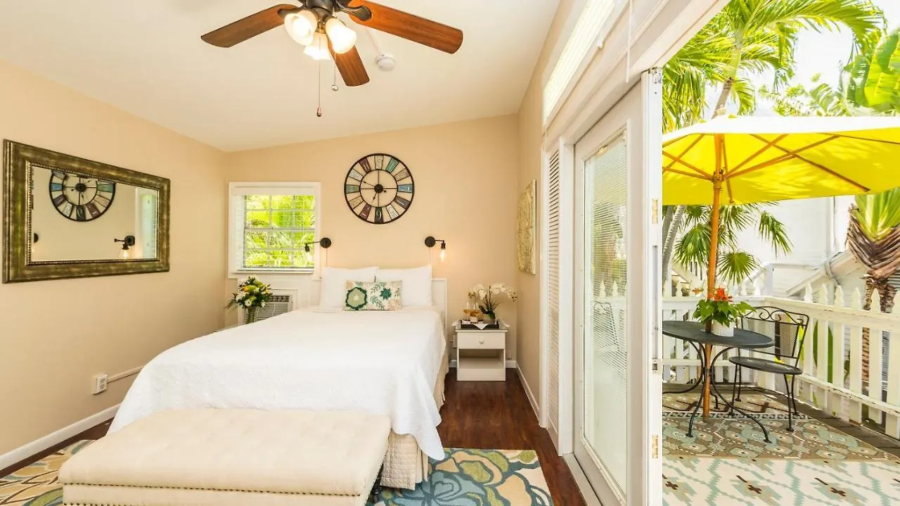 Bed and Breakfast Old Town Manor 3*