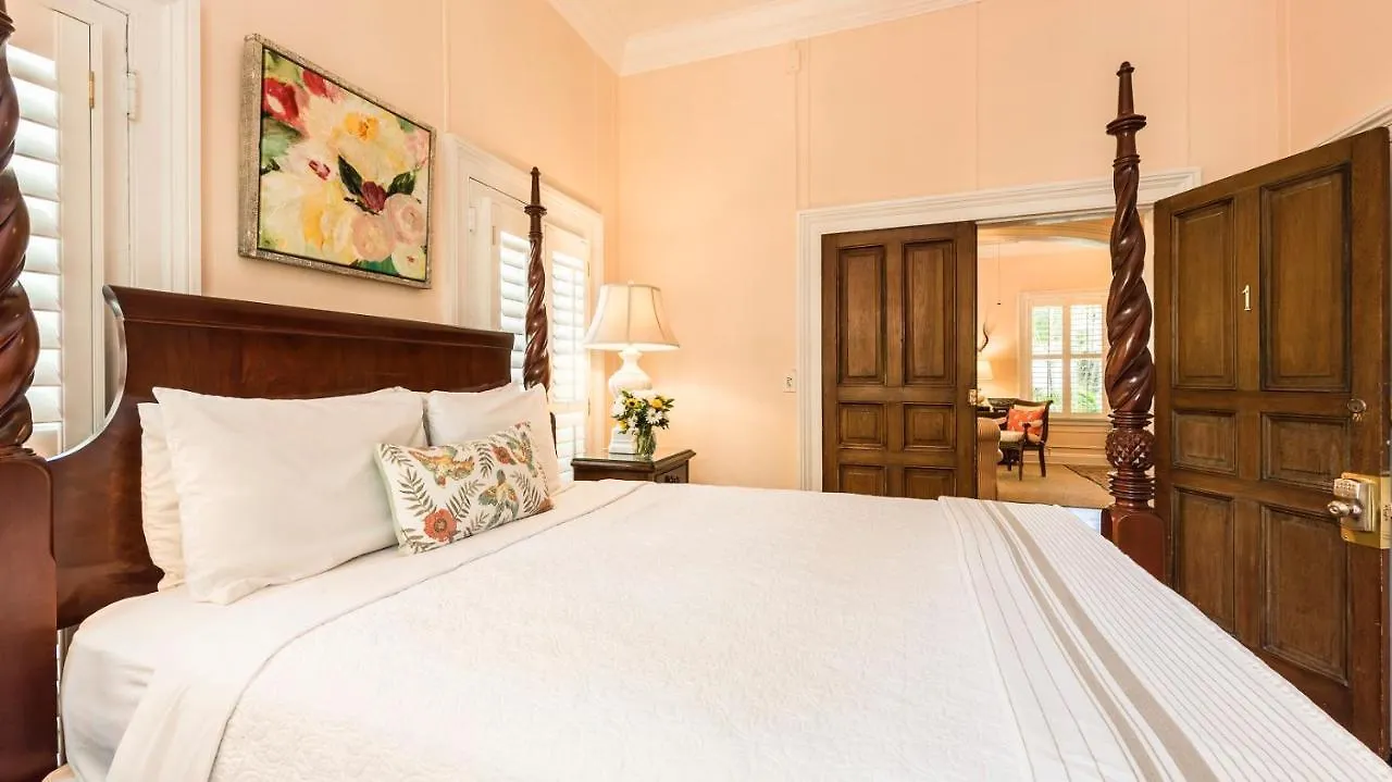 Old Town Manor Bed and Breakfast