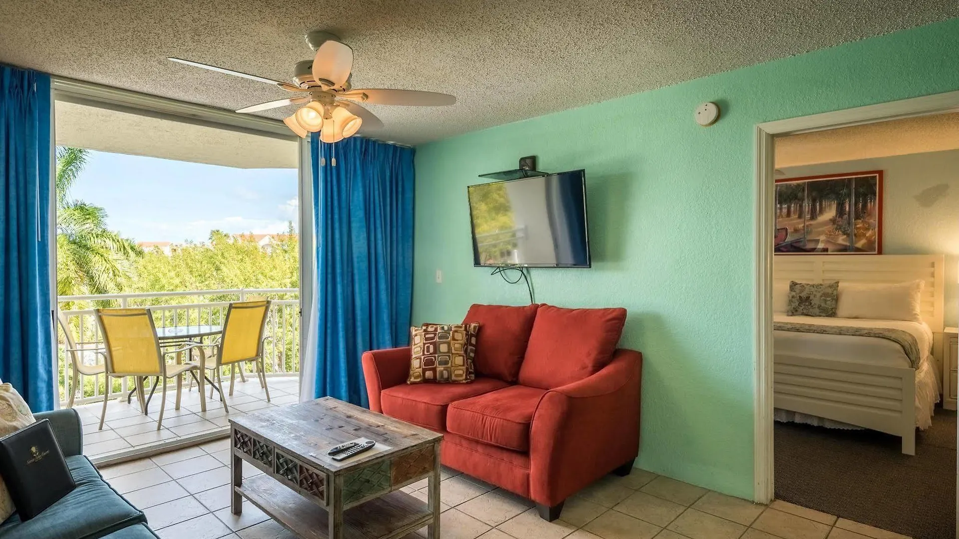 Sunrise Apartment *