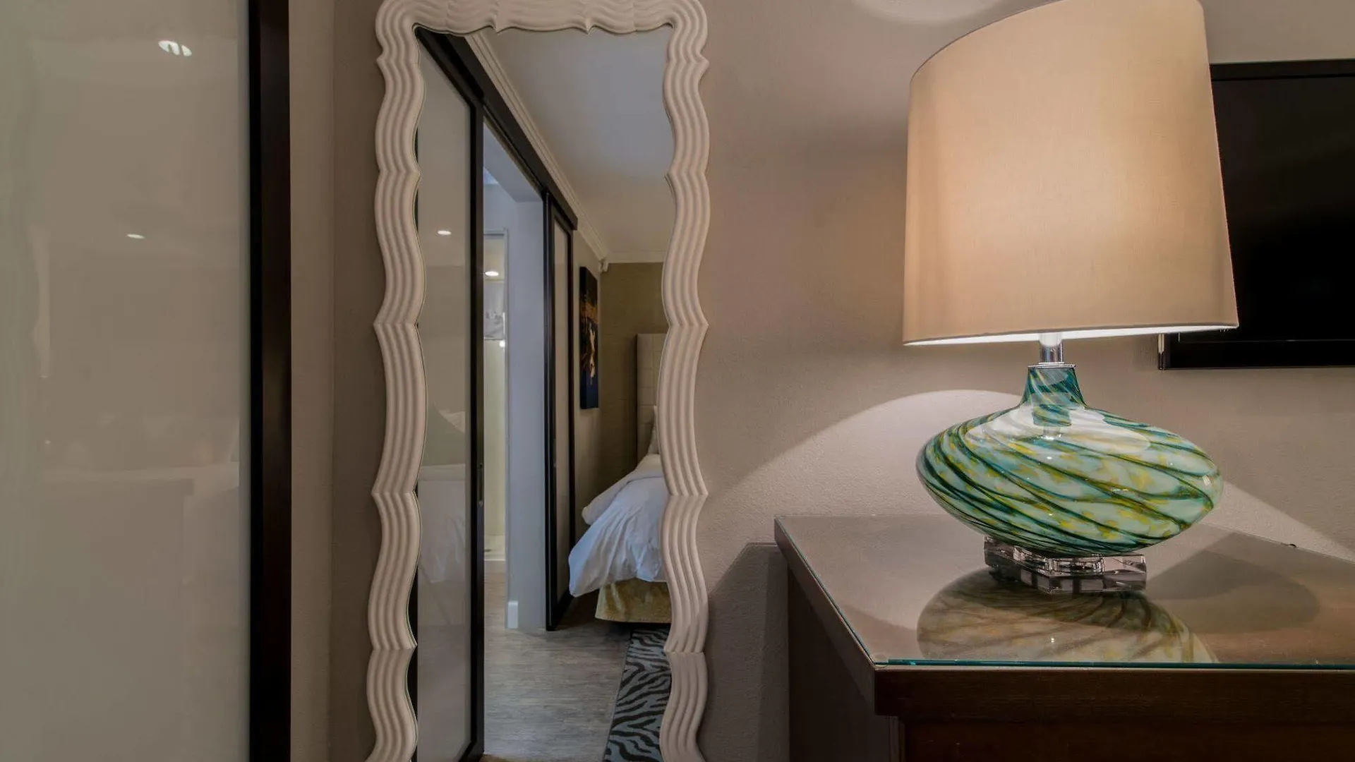 Almond Tree - Adults Only Key West