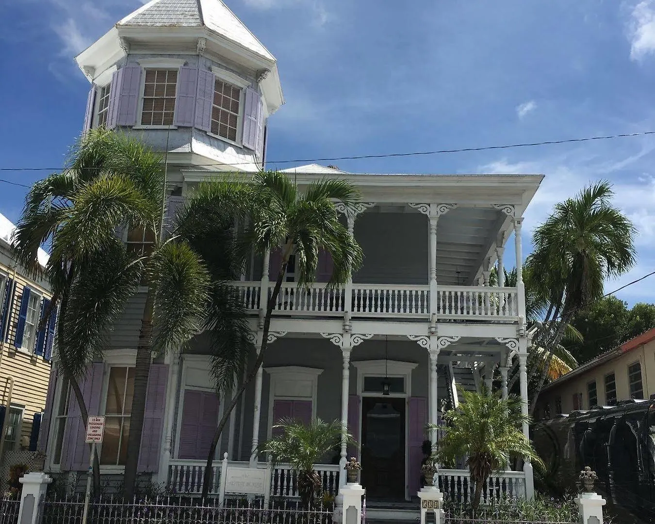 Bed & Breakfast The Artist House 3*