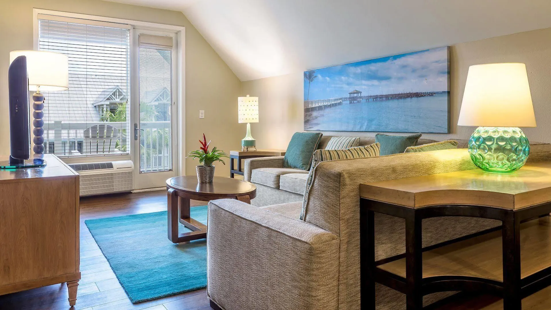 Opal Key & Marina Resort 4*