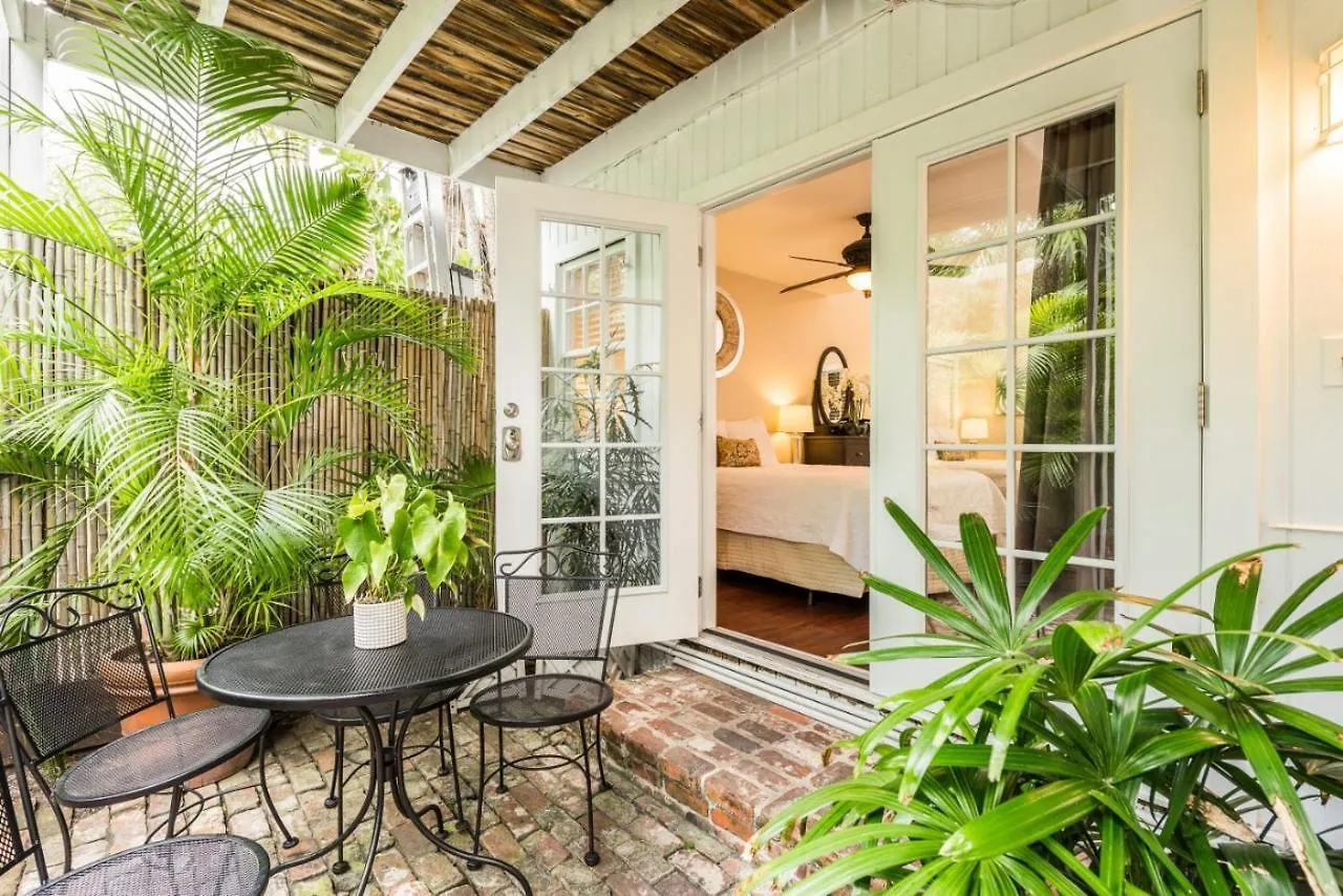 Bed and Breakfast Old Town Manor 3*