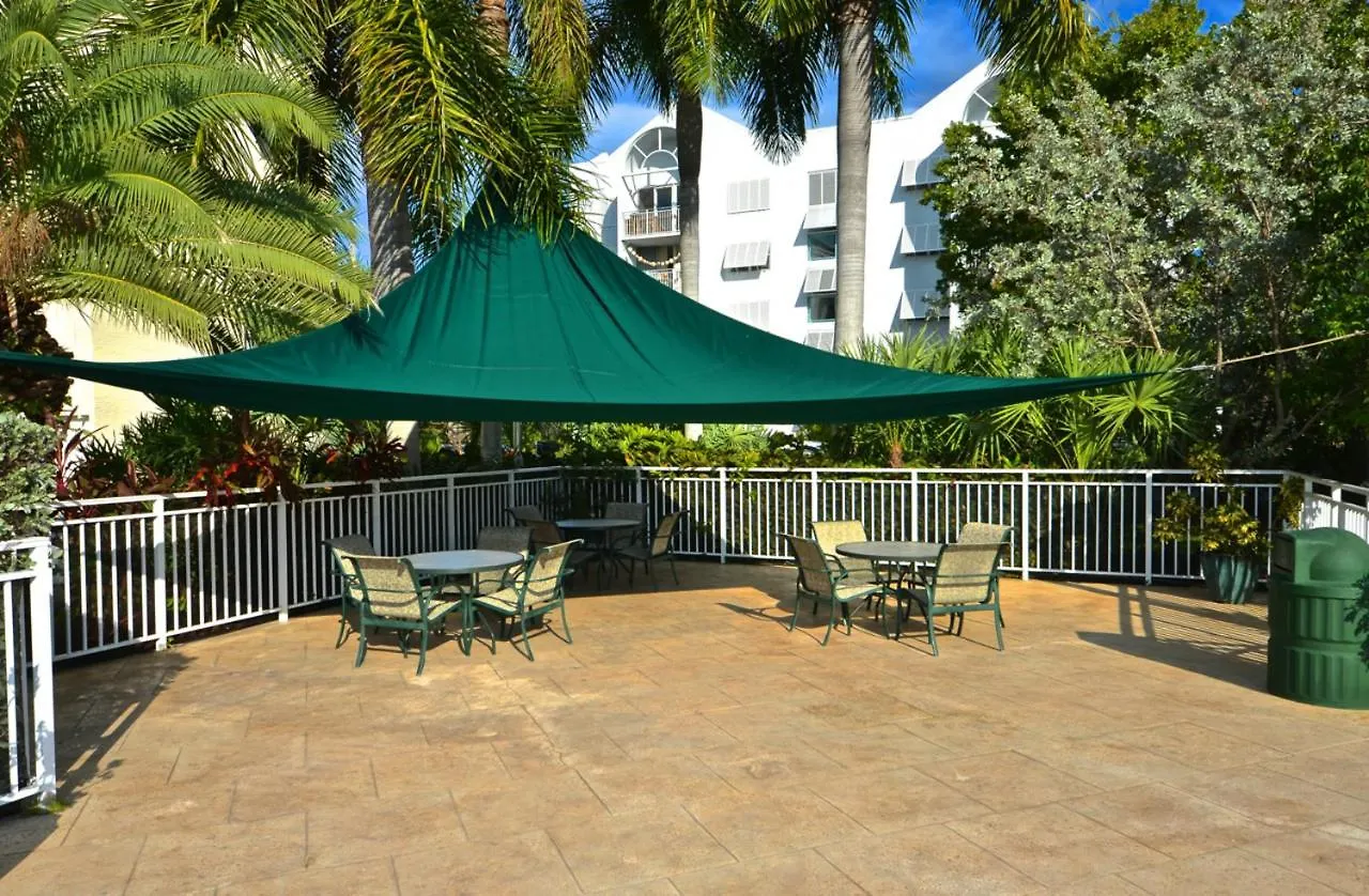 Sunrise Suites Trinidad #105 Holiday home