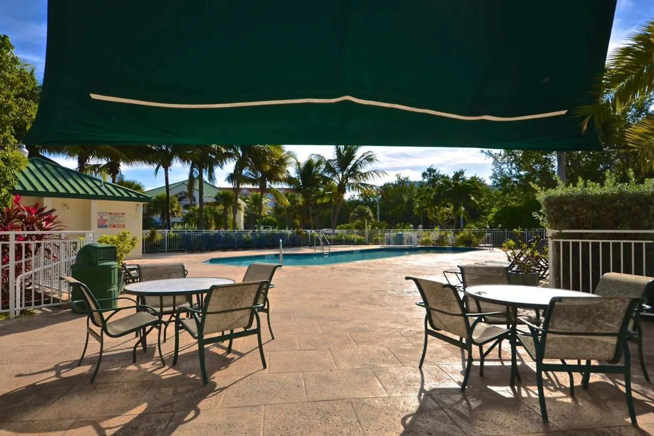 Дом отдыха Sunrise Suites Martinique #108 Ки-Уэст