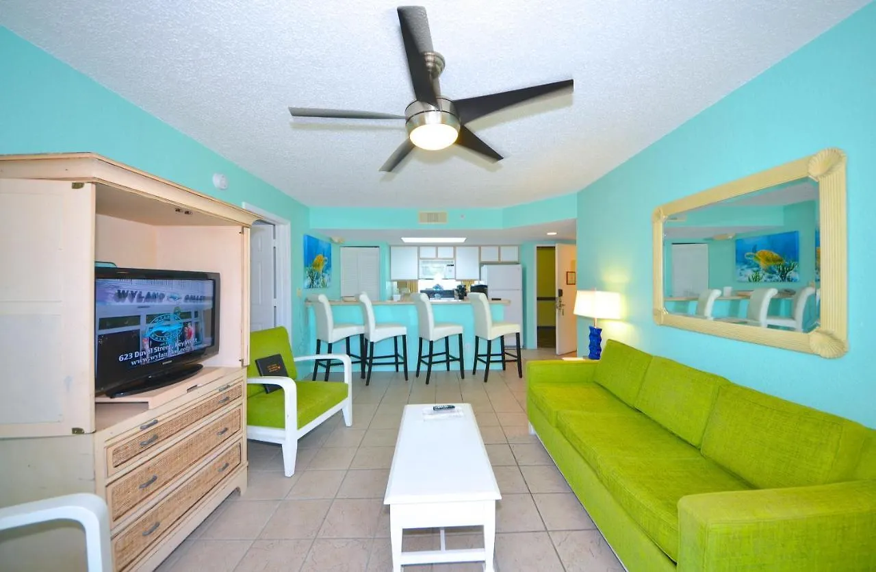 Sunrise Suites Trinidad #105 Holiday home
