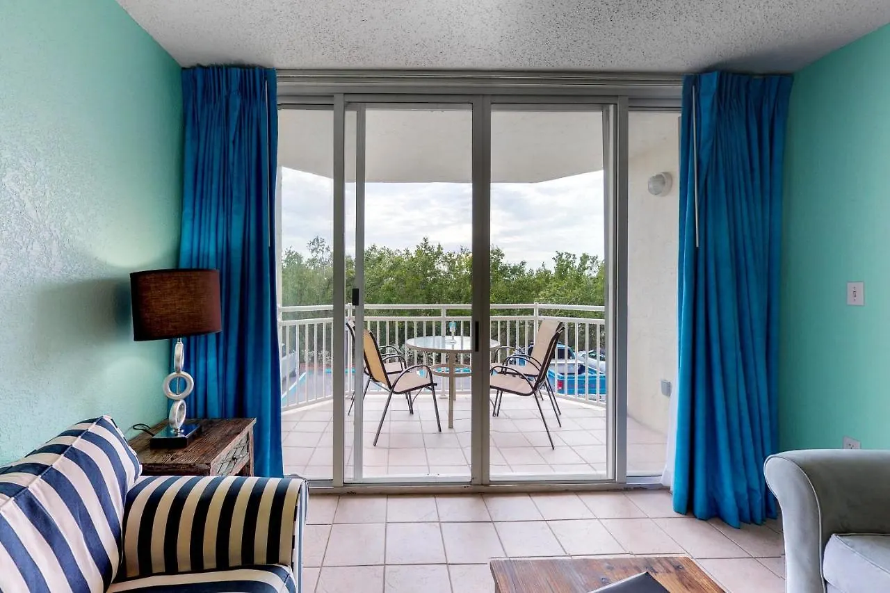 Дом отдыха Sunrise Suites Martinique #108 *