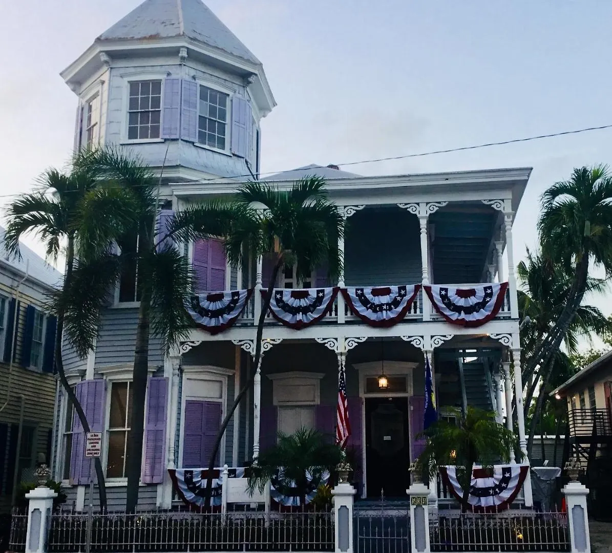 Bed & Breakfast The Artist House