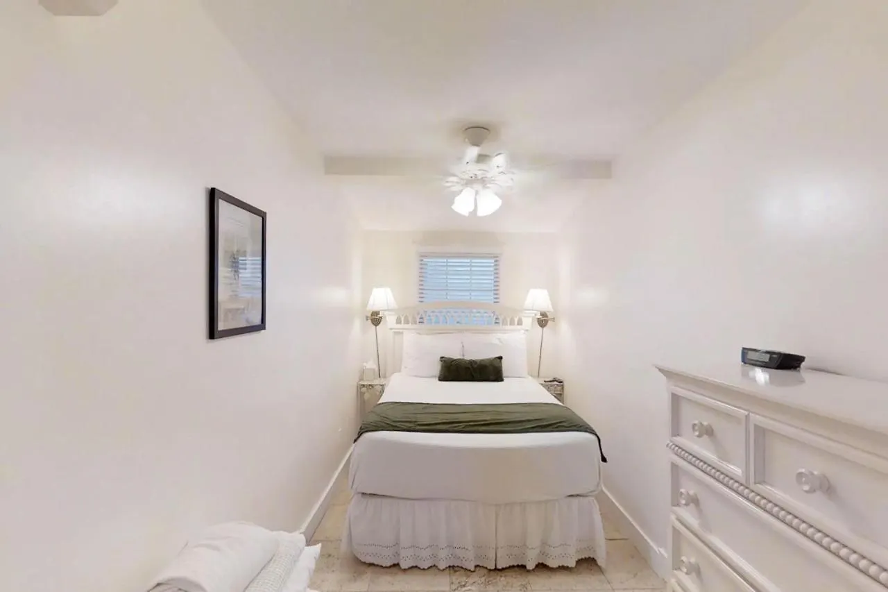 Sea Breeze Holiday home