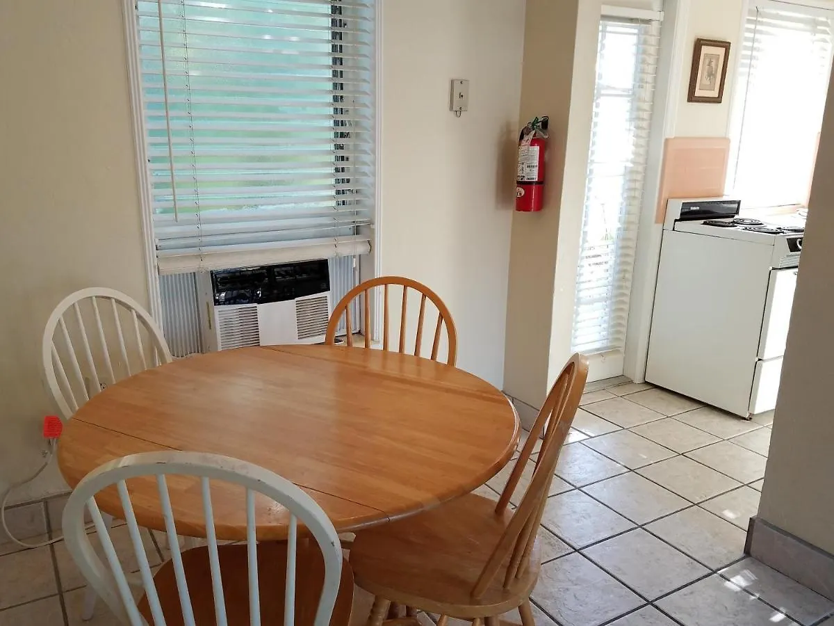 Alexander Palms Court - No Hidden Fees! * Key West