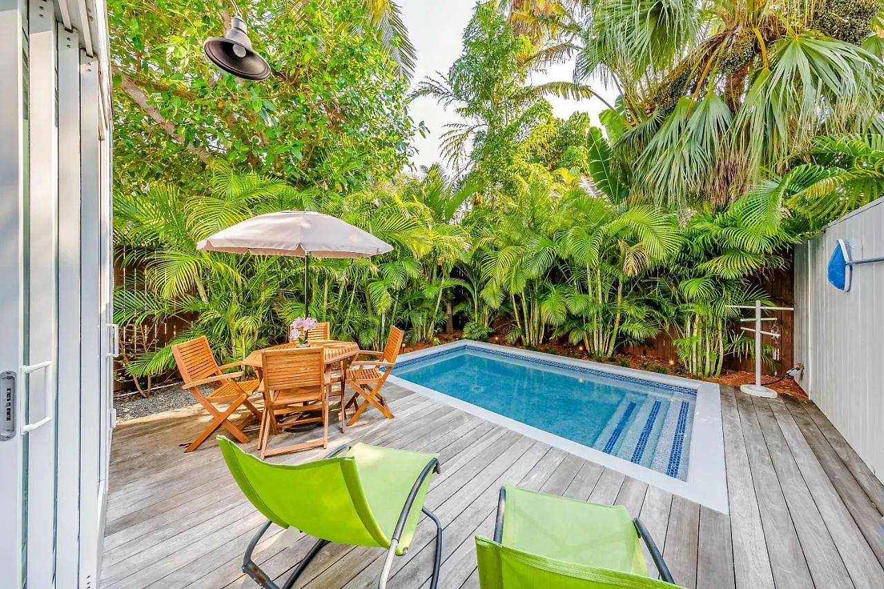 Tropical Vibes * Key West
