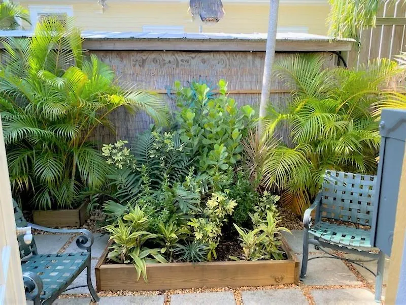 Alexander Palms Court - No Hidden Fees! Key West