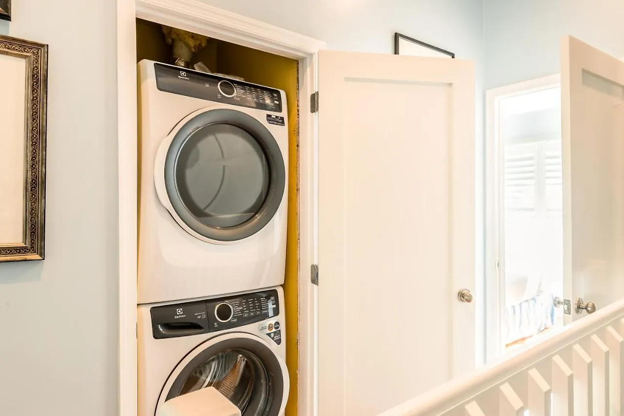 Cool Breeze Apartment Key West