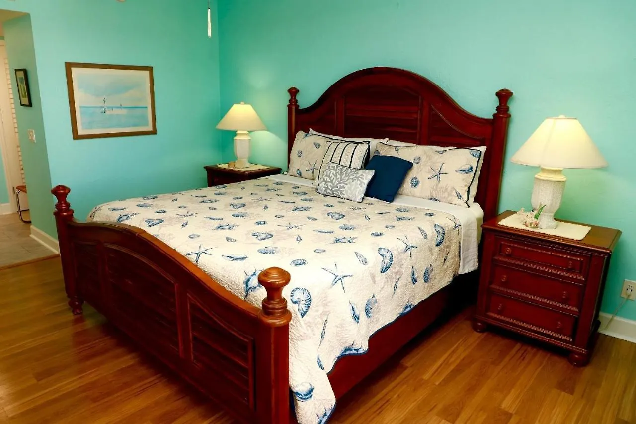 Hemingways Atlantic Retreat Апартаменты
