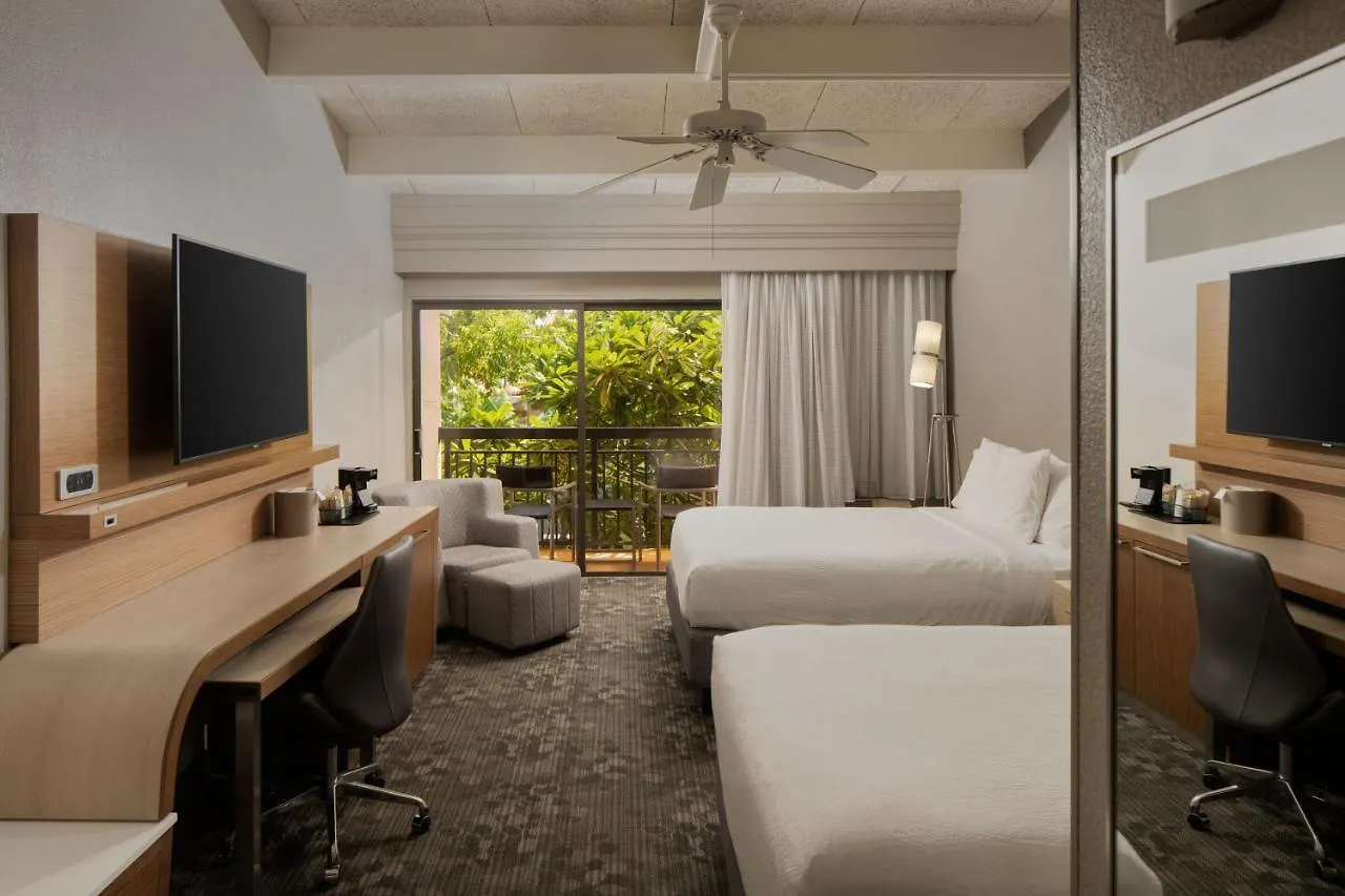 Courtyard By Marriott Waterfront 3*