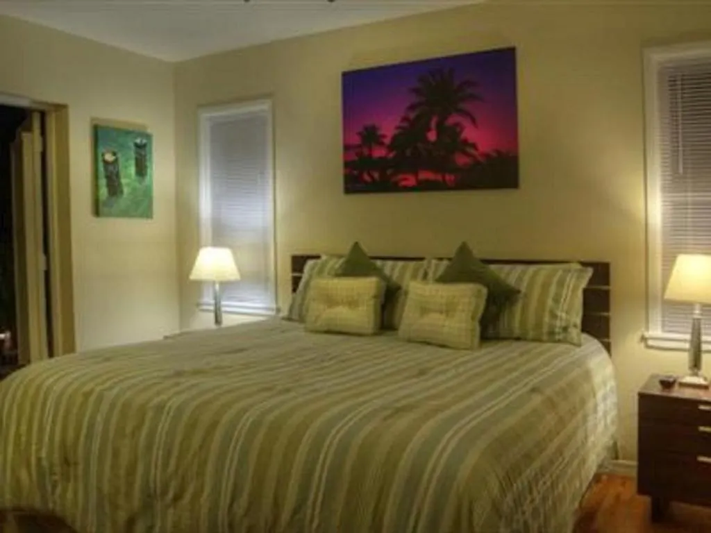 Dreams By The Bed and Breakfast