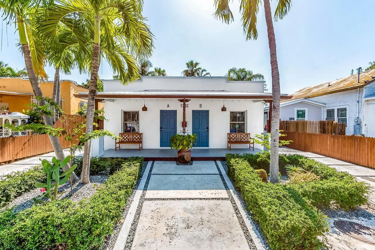 Tropical Vibes Holiday home *
