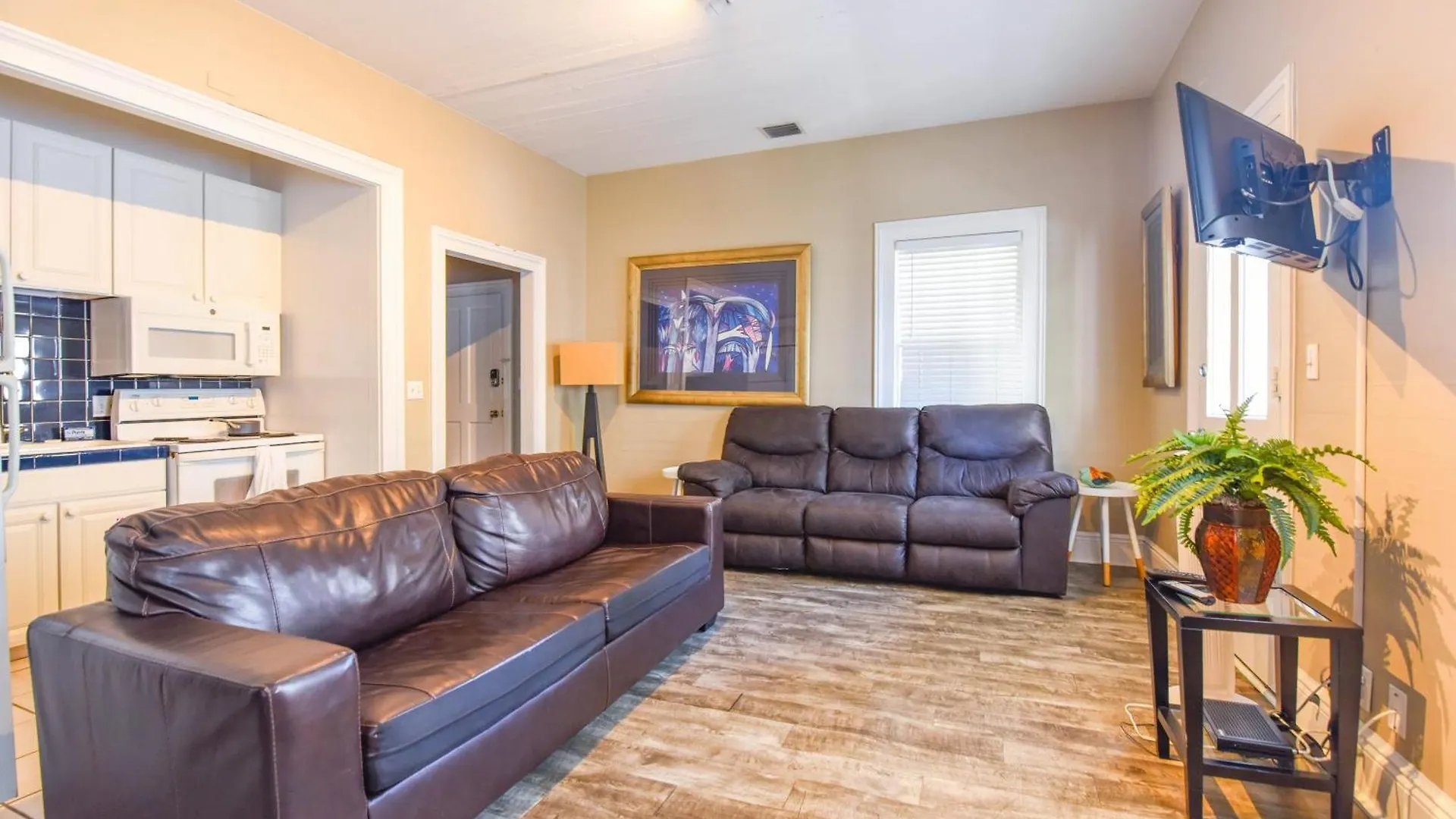 Duval Dream Loft On Duval Apartment Key West