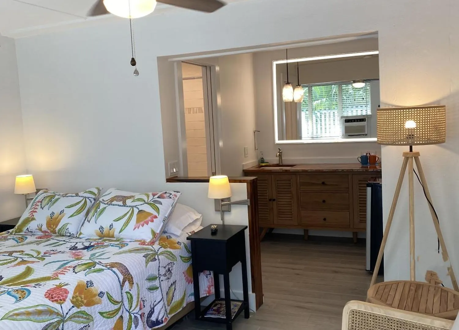 Guest house Alexander Palms Court - No Hidden Fees! Key West