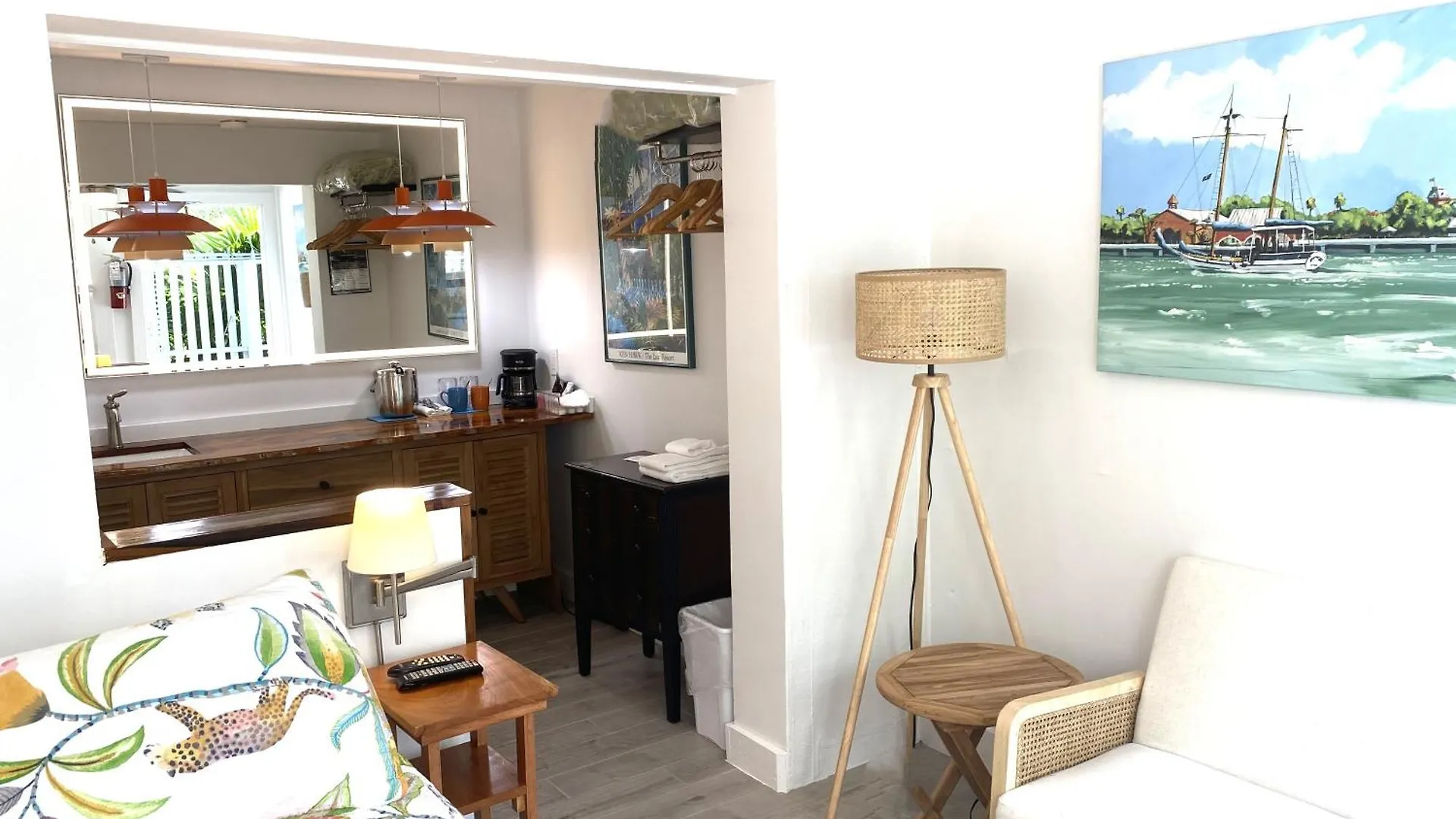 Alexander Palms Court - No Hidden Fees! Key West
