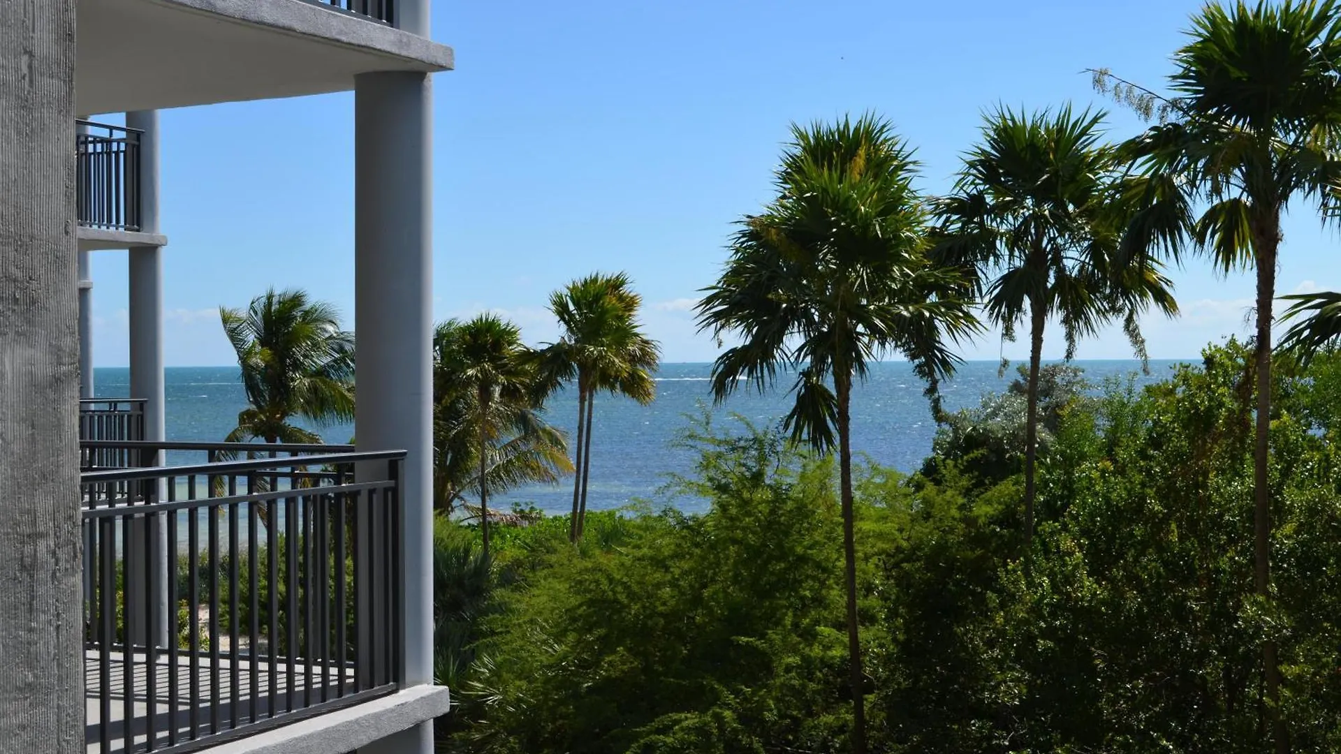 Ocean Hideaway On The Atlantic