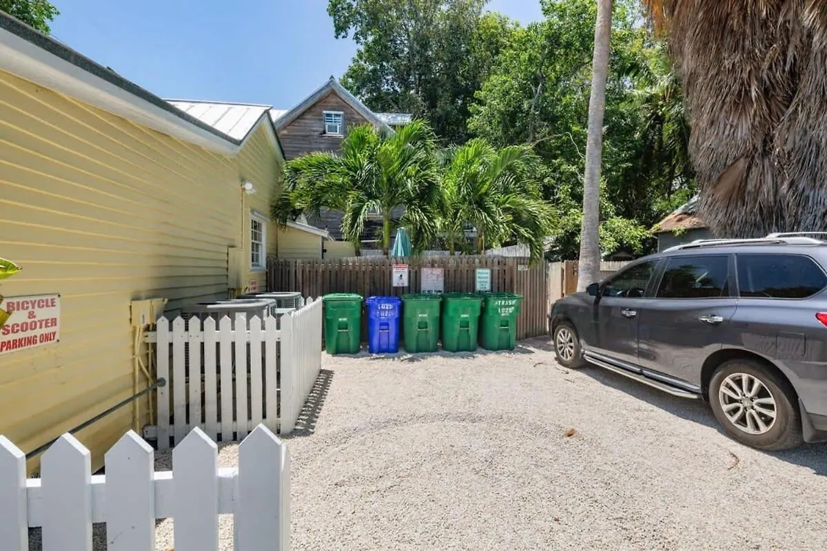 Sea Breeze -great Location! Holiday home *