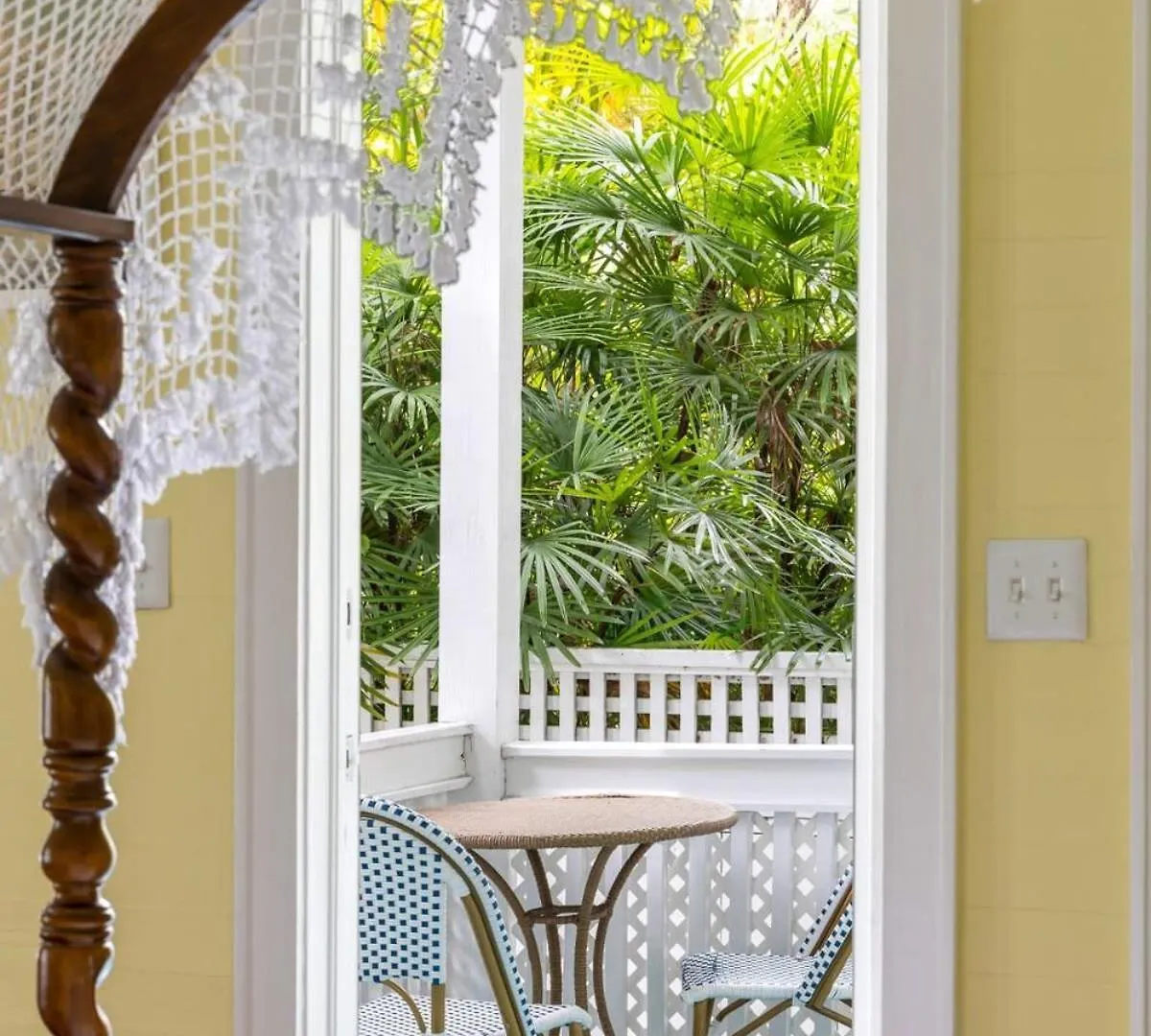 Inn Classic King Balcony At The House *