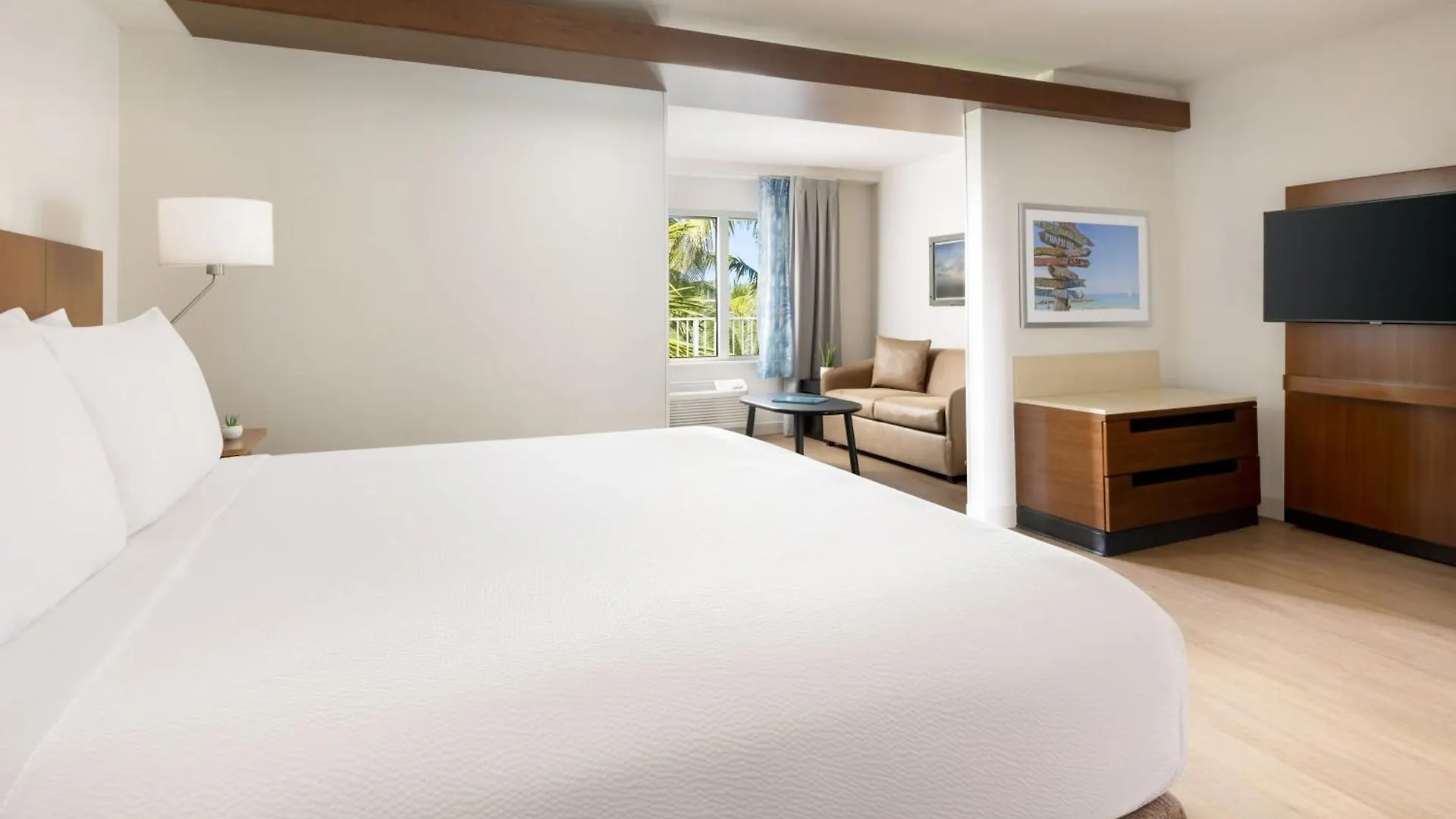 Fairfield & By Marriott At The Keys Collection Hotel 3*