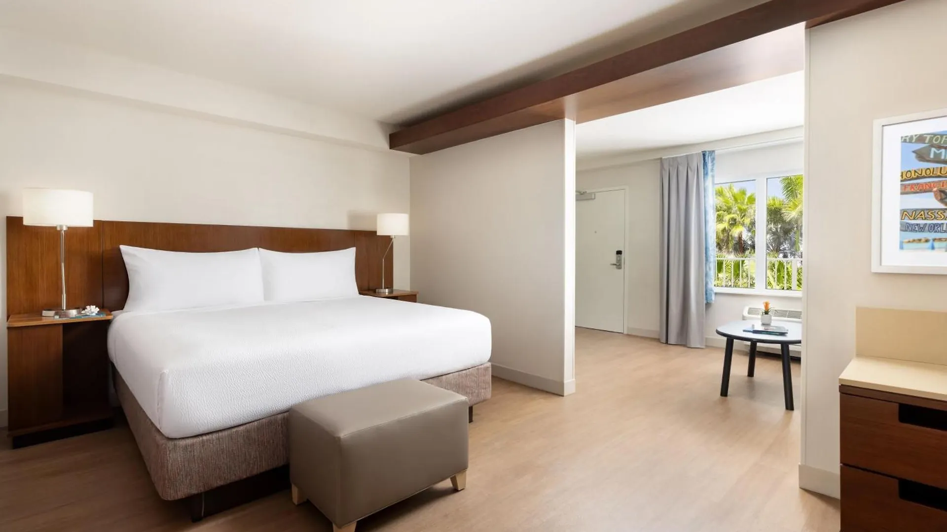 Hotel Fairfield & By Marriott At The Keys Collection