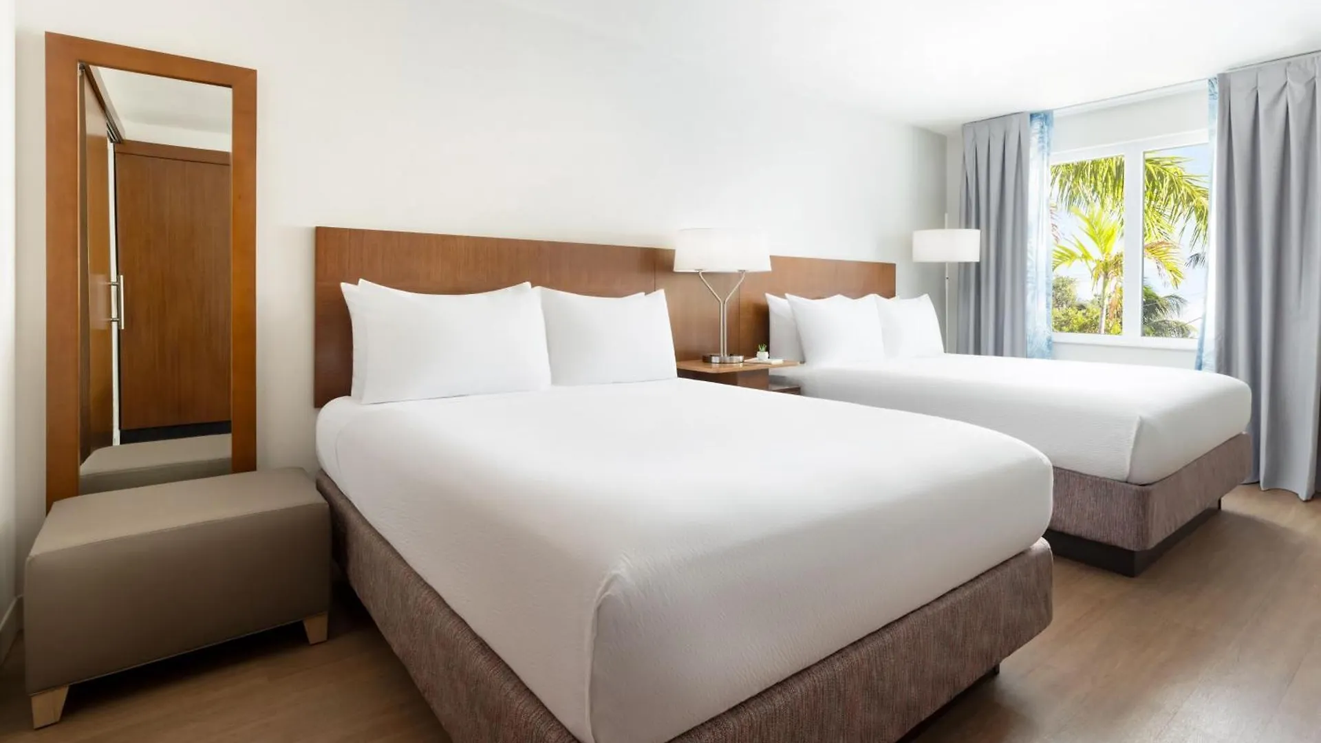 Fairfield & By Marriott At The Keys Collection Key West