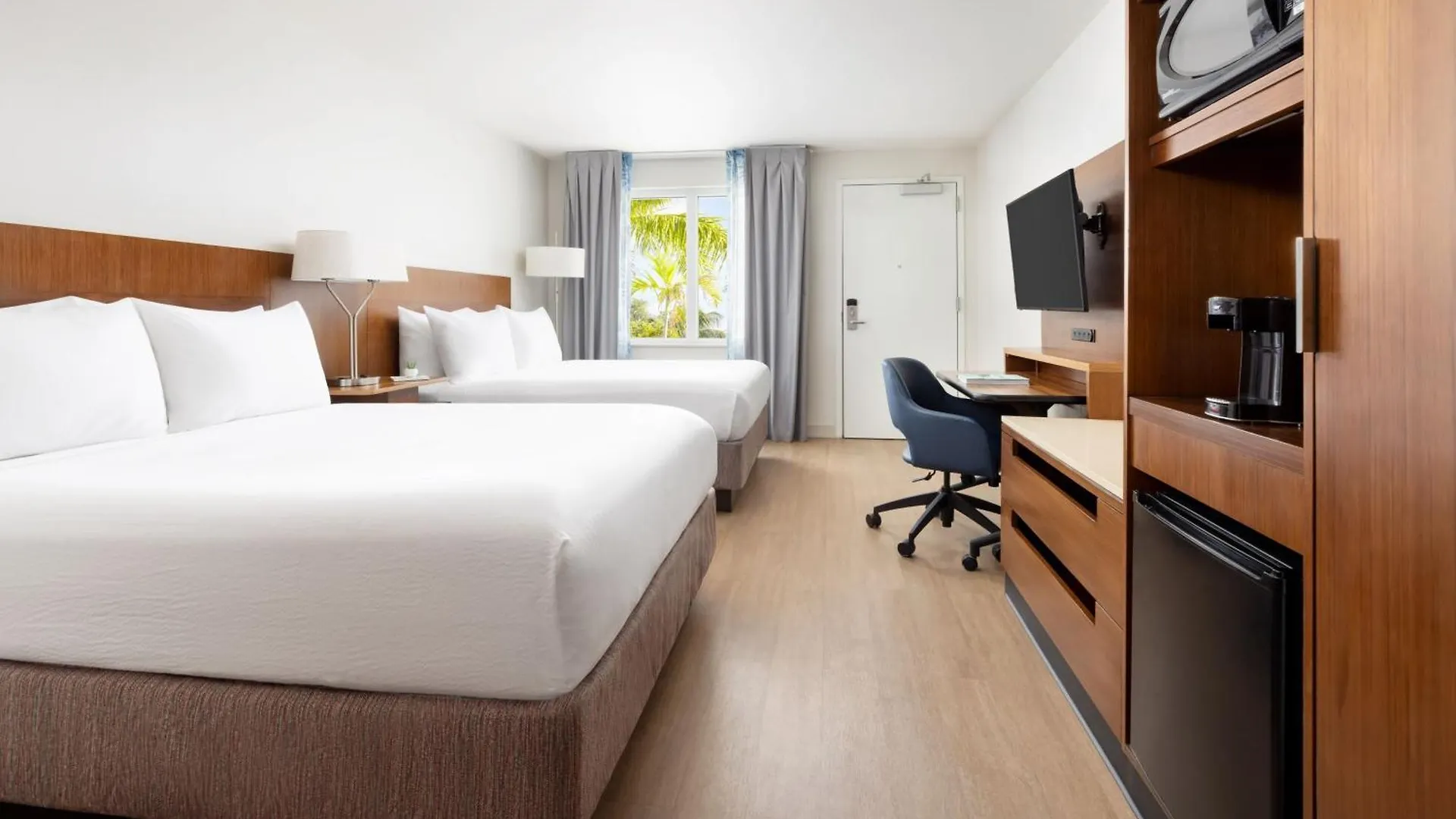Fairfield & By Marriott At The Keys Collection Hotel Key West