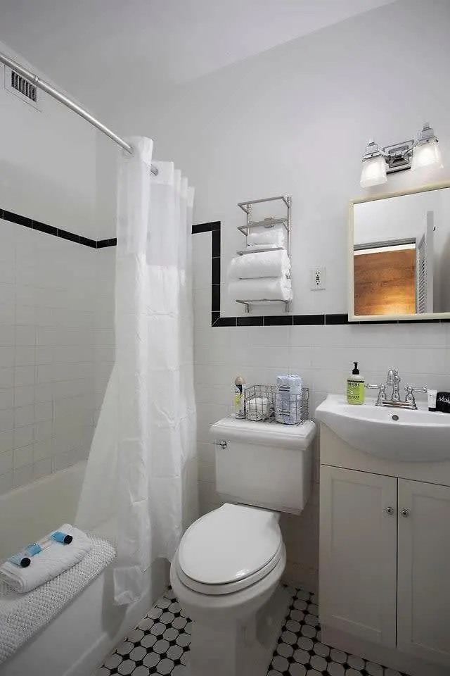 度假居 6 Bedroom 6 Bath On Duval Street 基韋斯特