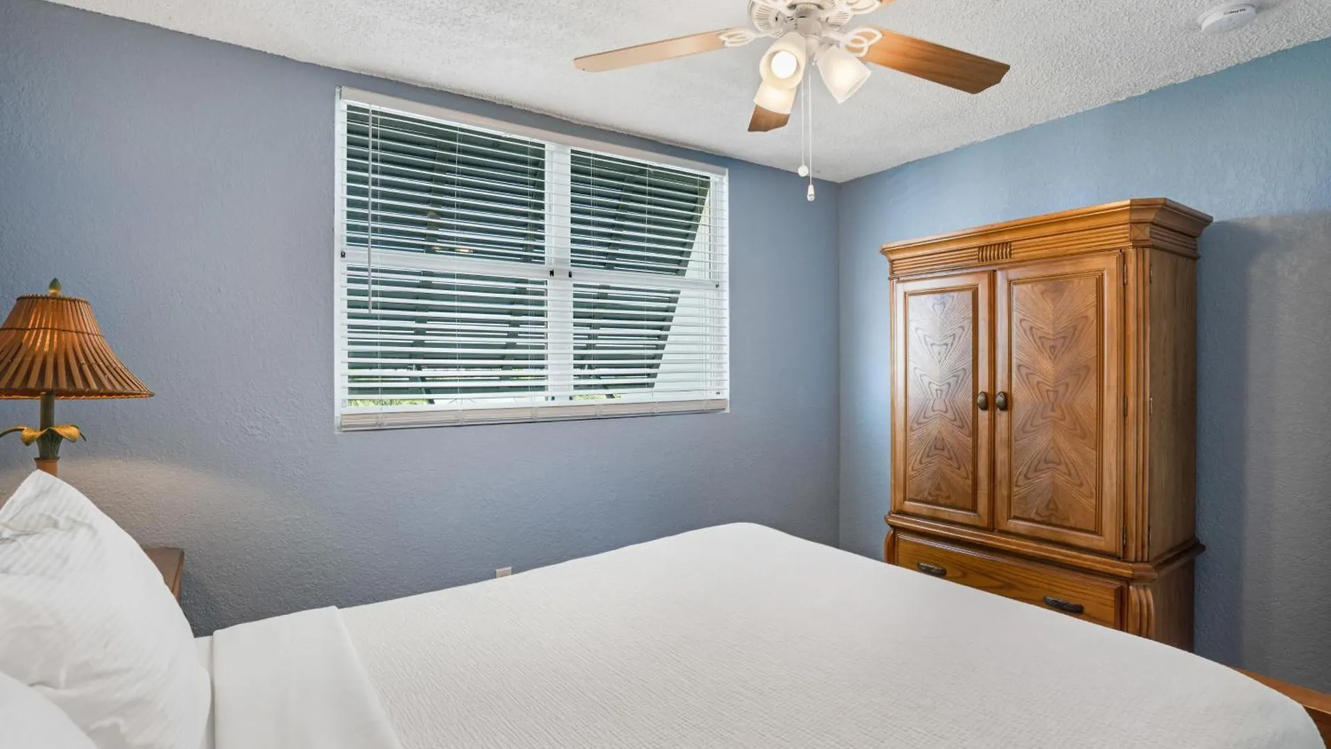 Sunrise Paradise Escape #407 Apartment