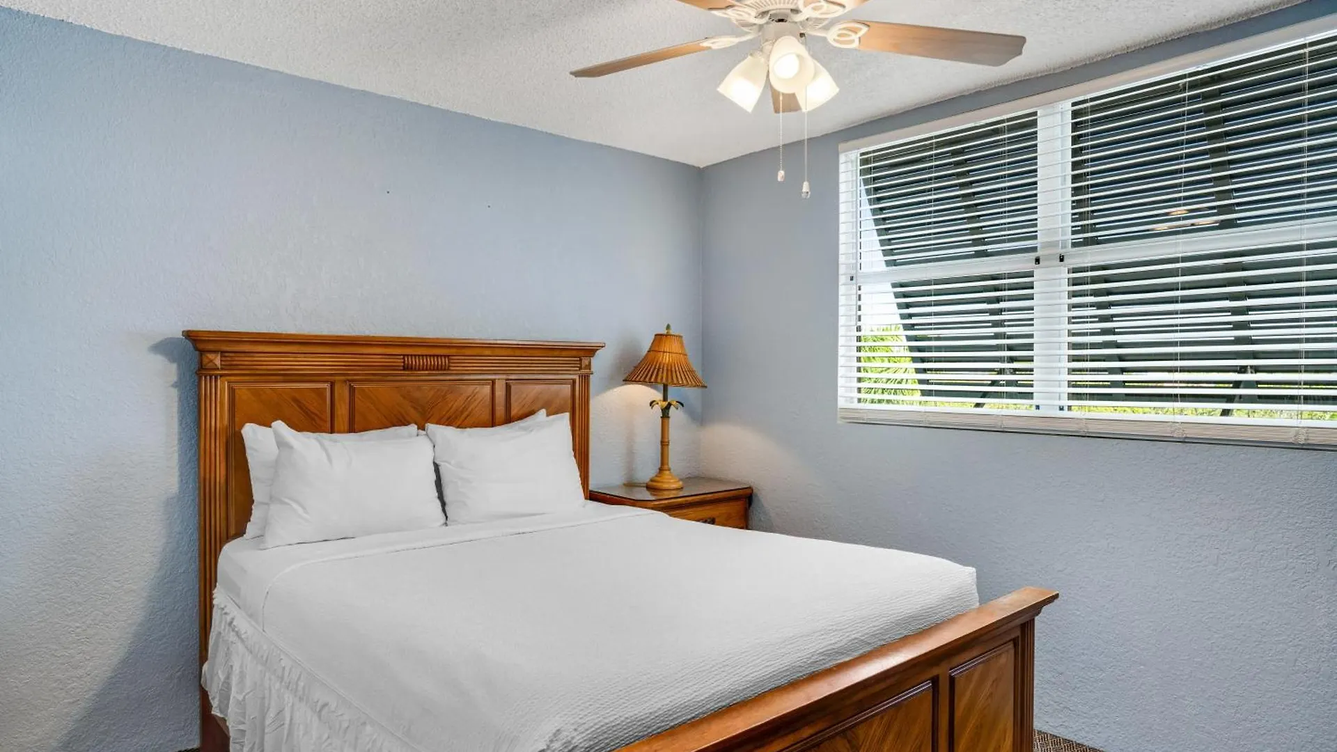 Sunrise Paradise Escape #407 Apartment Key West