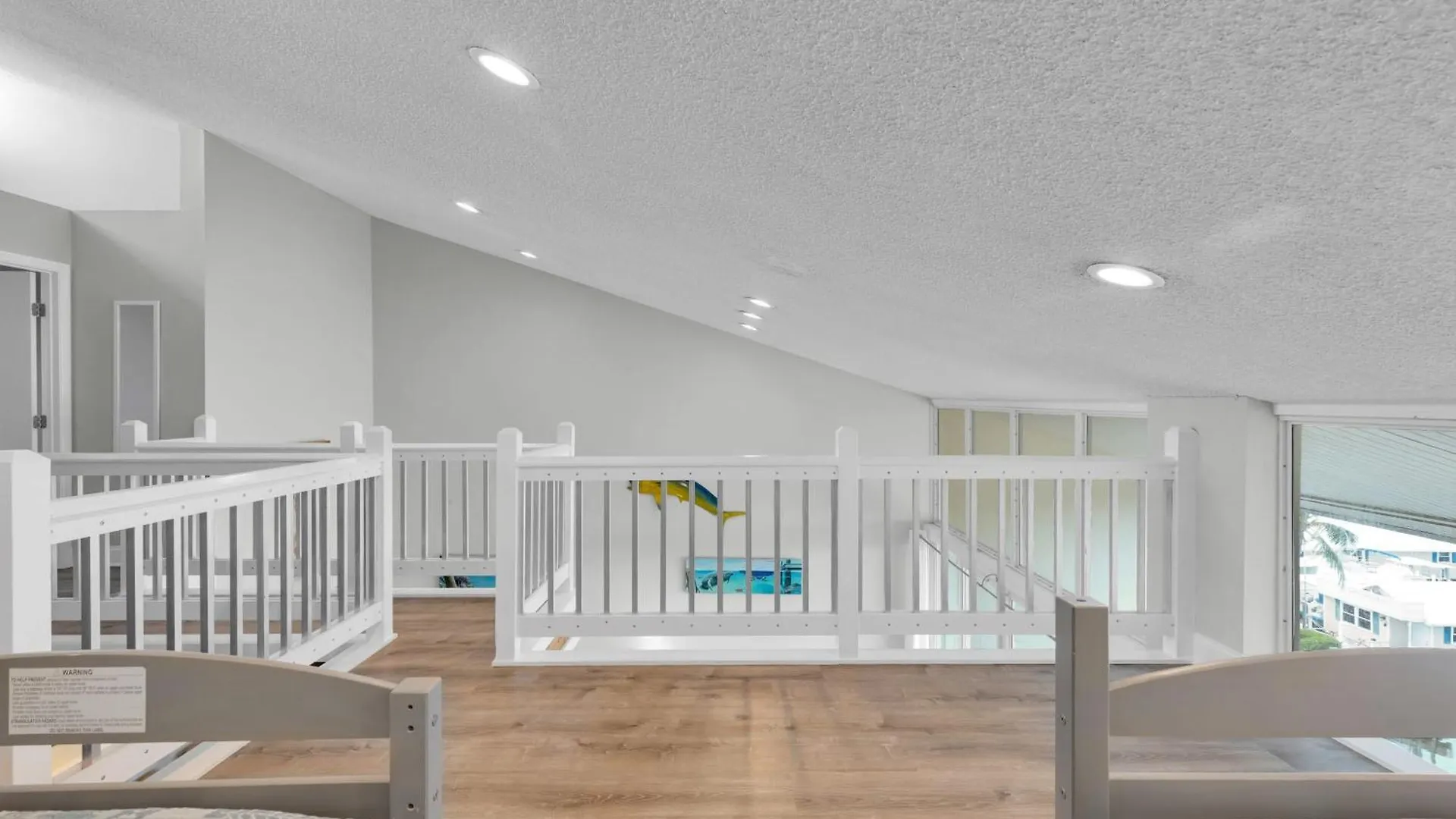 St Kitts - Downtown Waterfront Penthouse Pool Dock Parking *