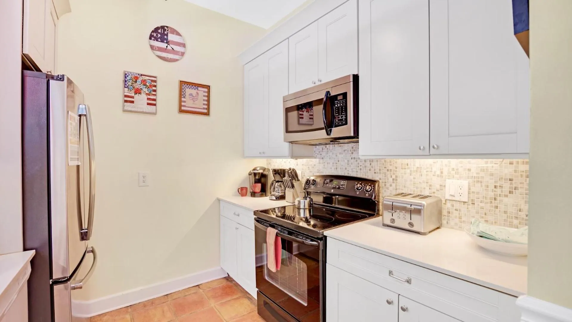 Americana Tropicale By Last Key Realty Key West