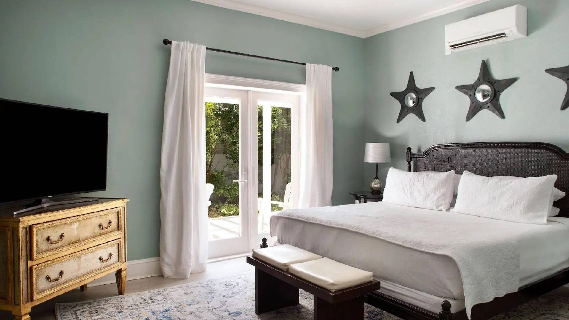The Gardens Hotel 4*
