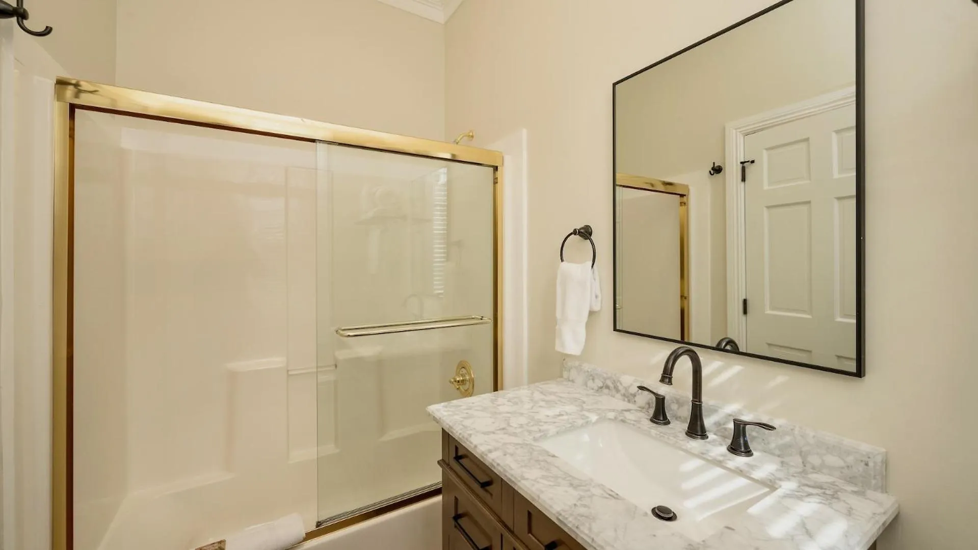 Conch Casa Grande By Last Key Realty * Key West