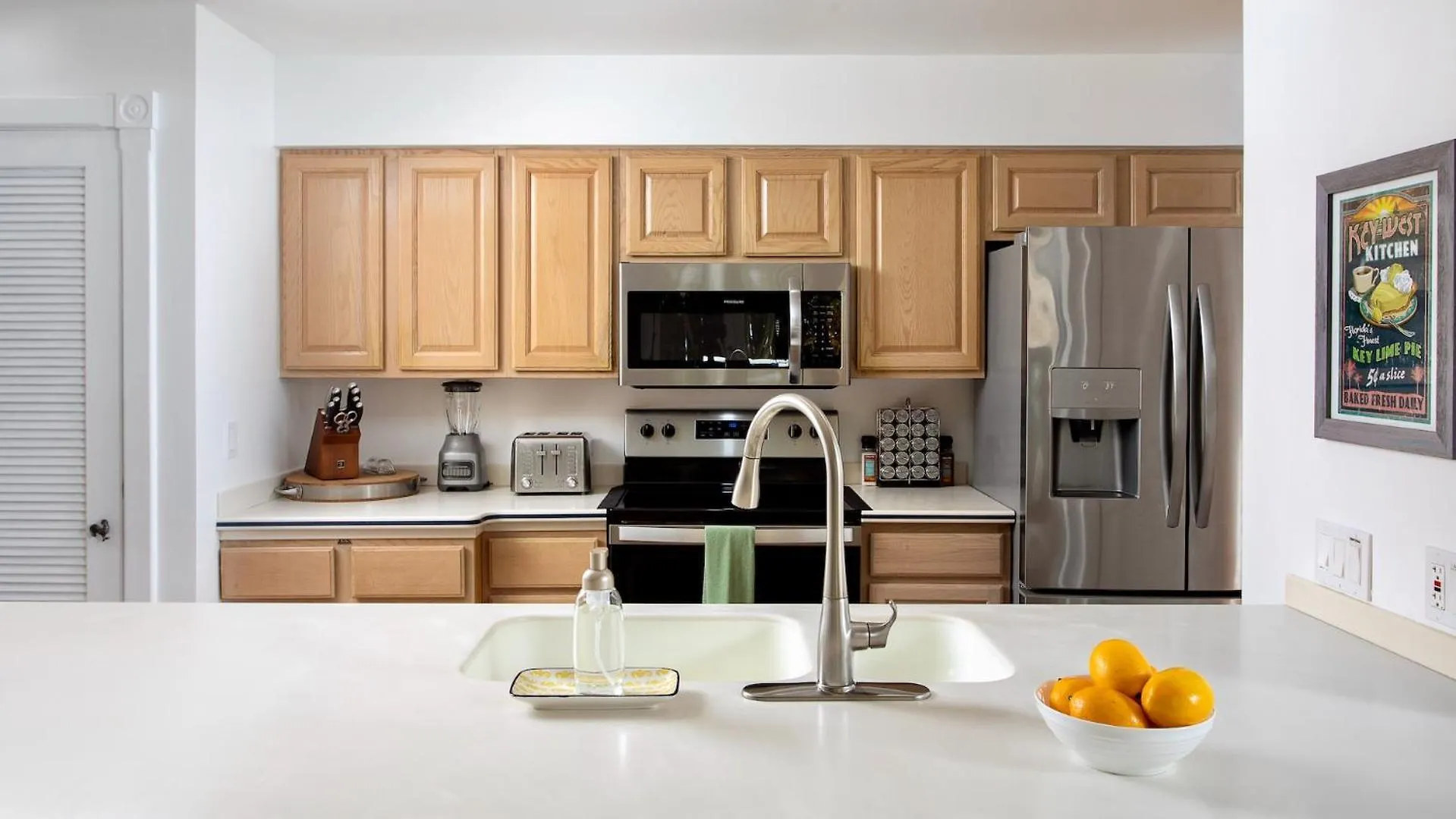 Semesterbostad The Poetic Pineapple By Last Key Realty *