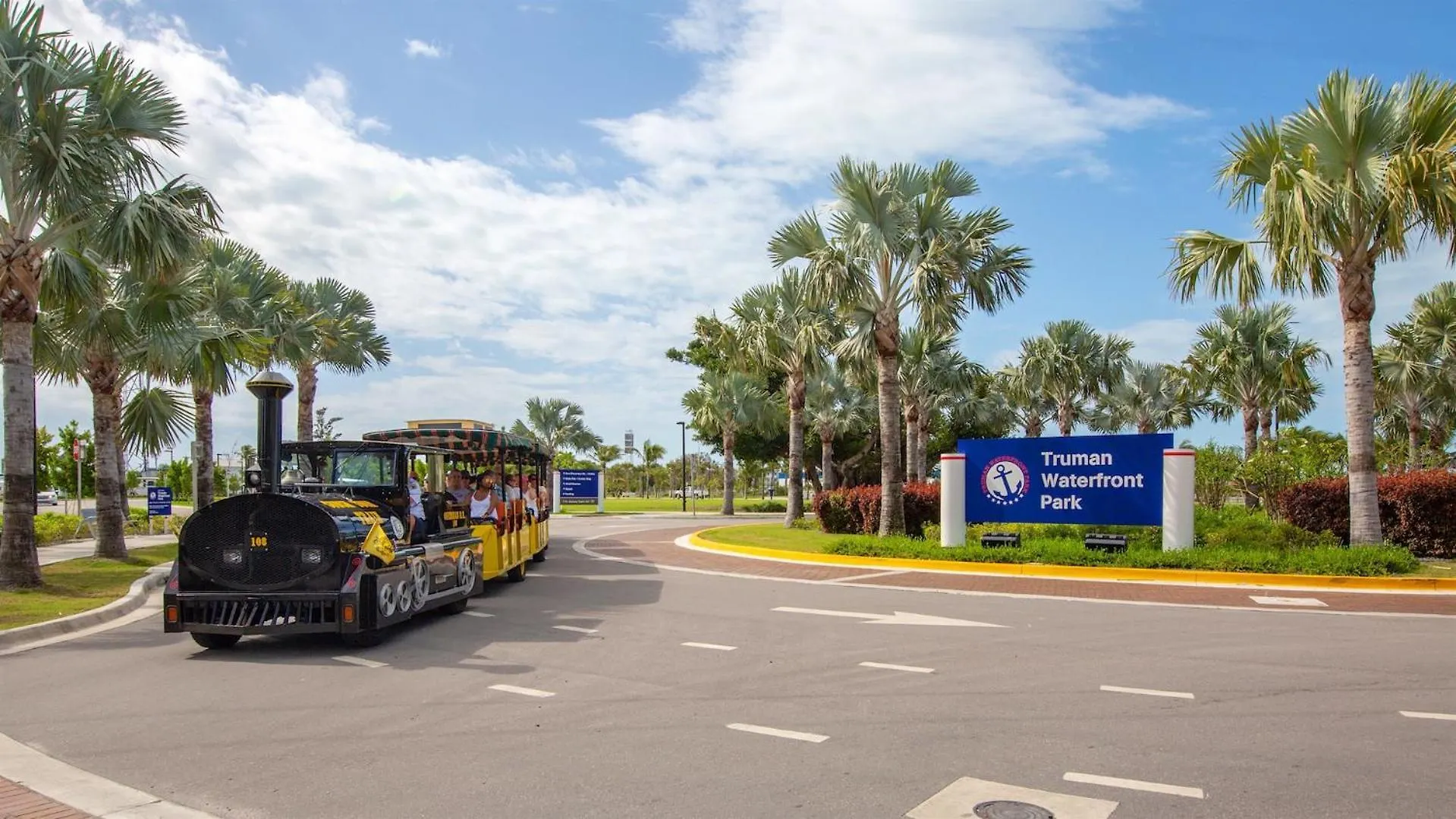 The Poetic Pineapple By Last Key Realty