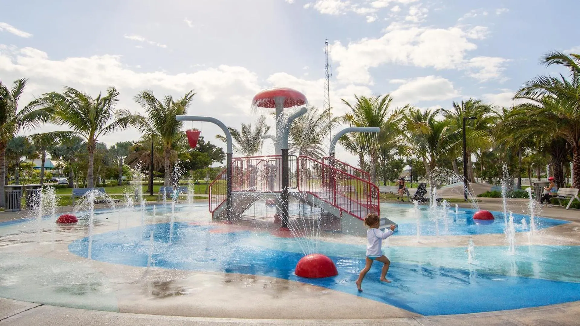 The Royal Compound By Last Key Realty * Key West