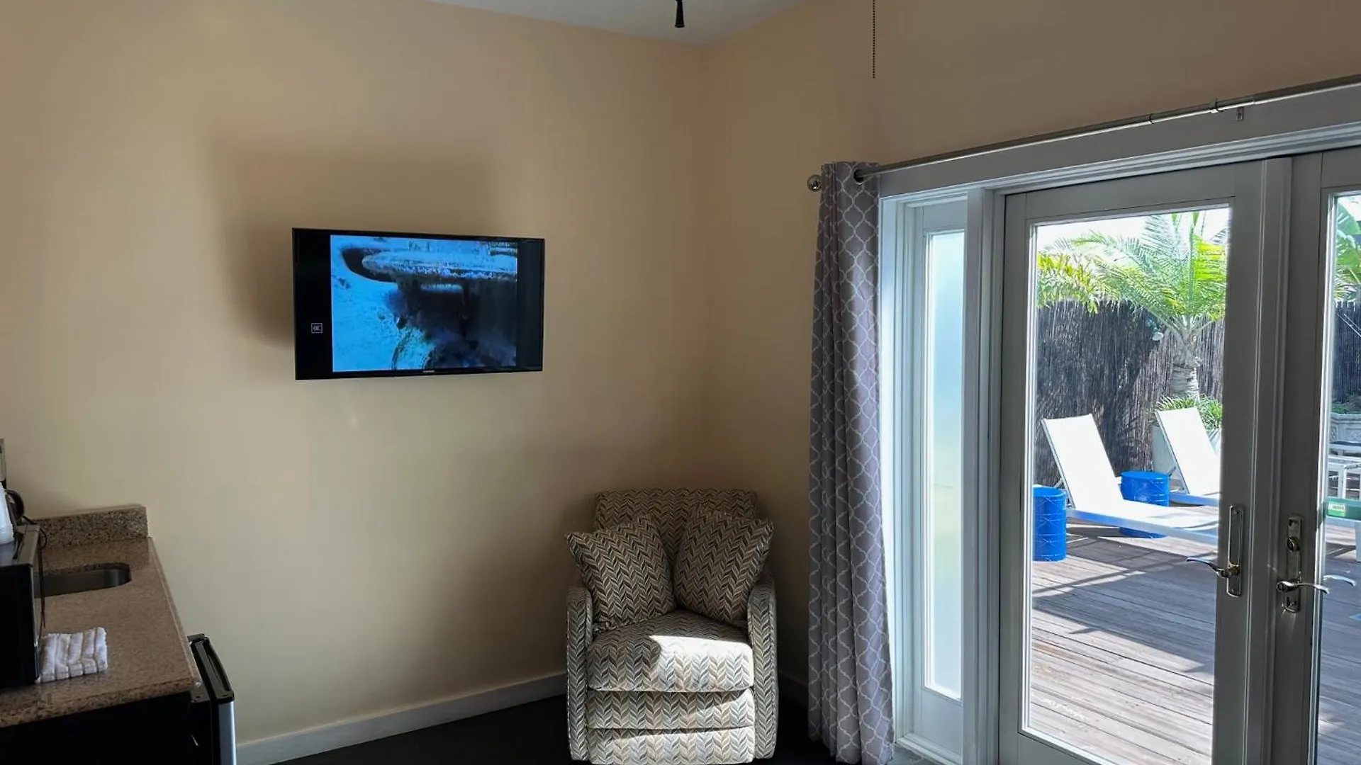 Penzion Douglas House 3*