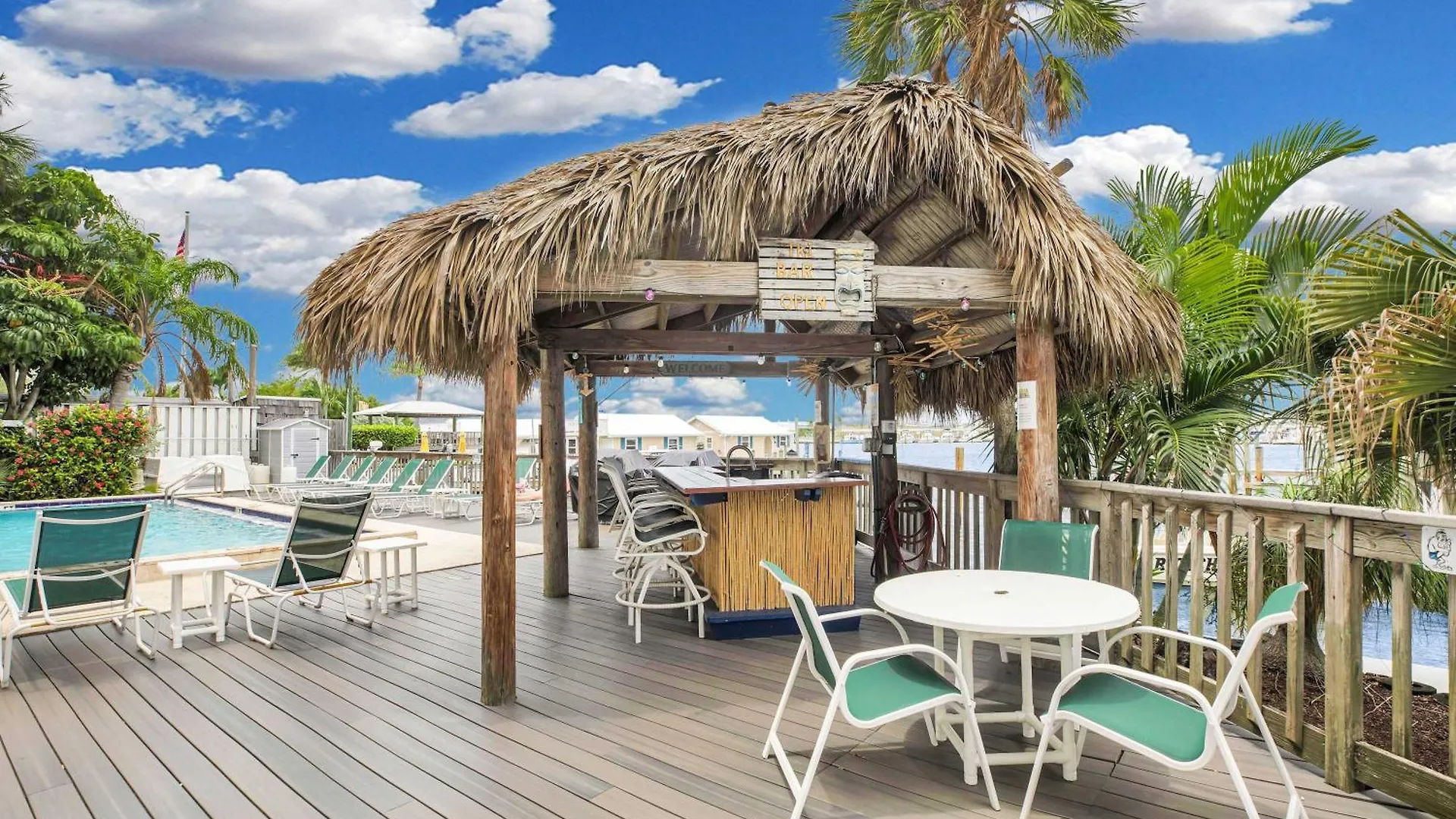 Holiday home Florida - Spacious Updated Waterfront 2x2 Pool Dock