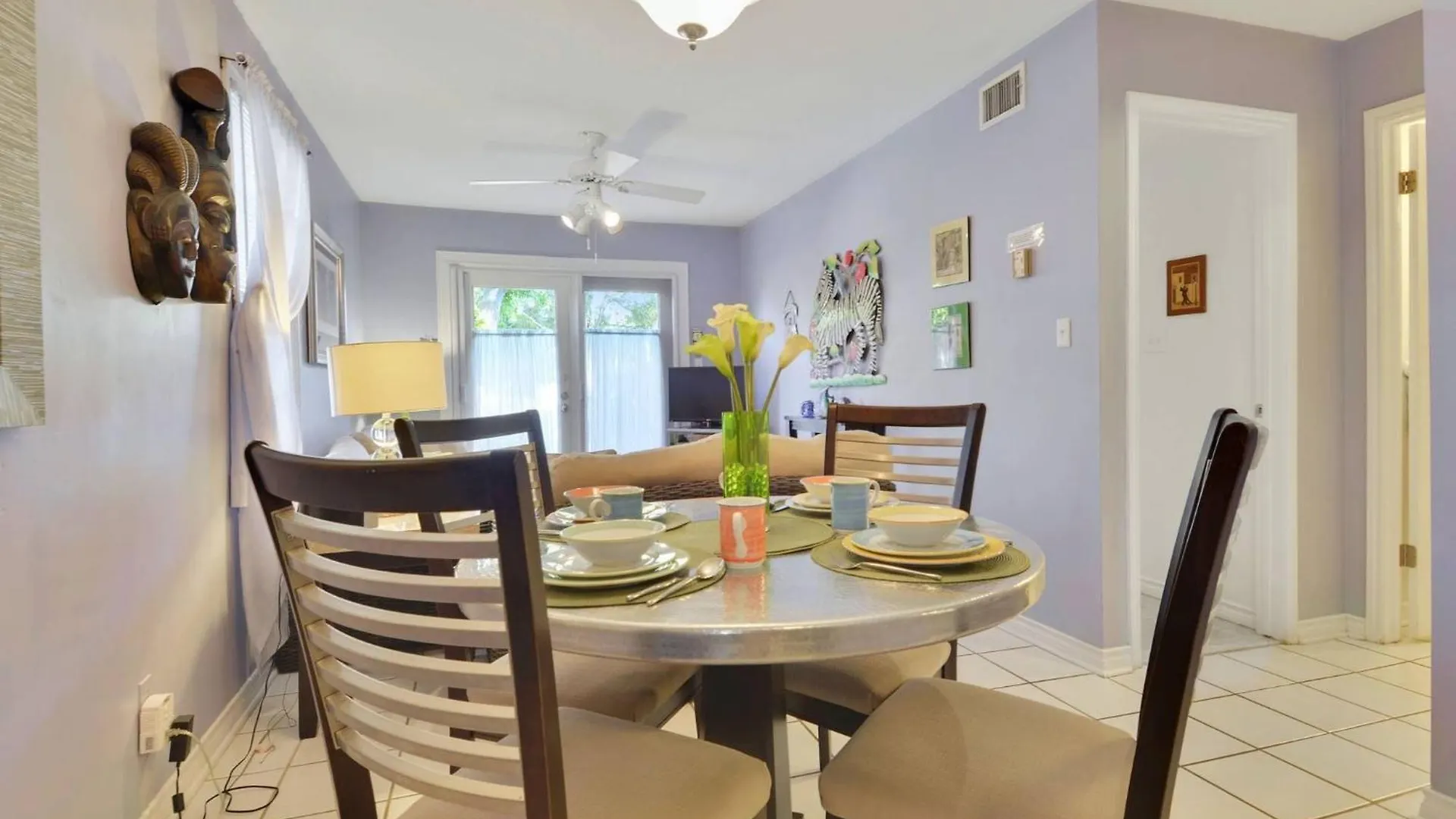Lavender Jungle By Avantstay Great Location W Patio Shared Pool Week Long Only