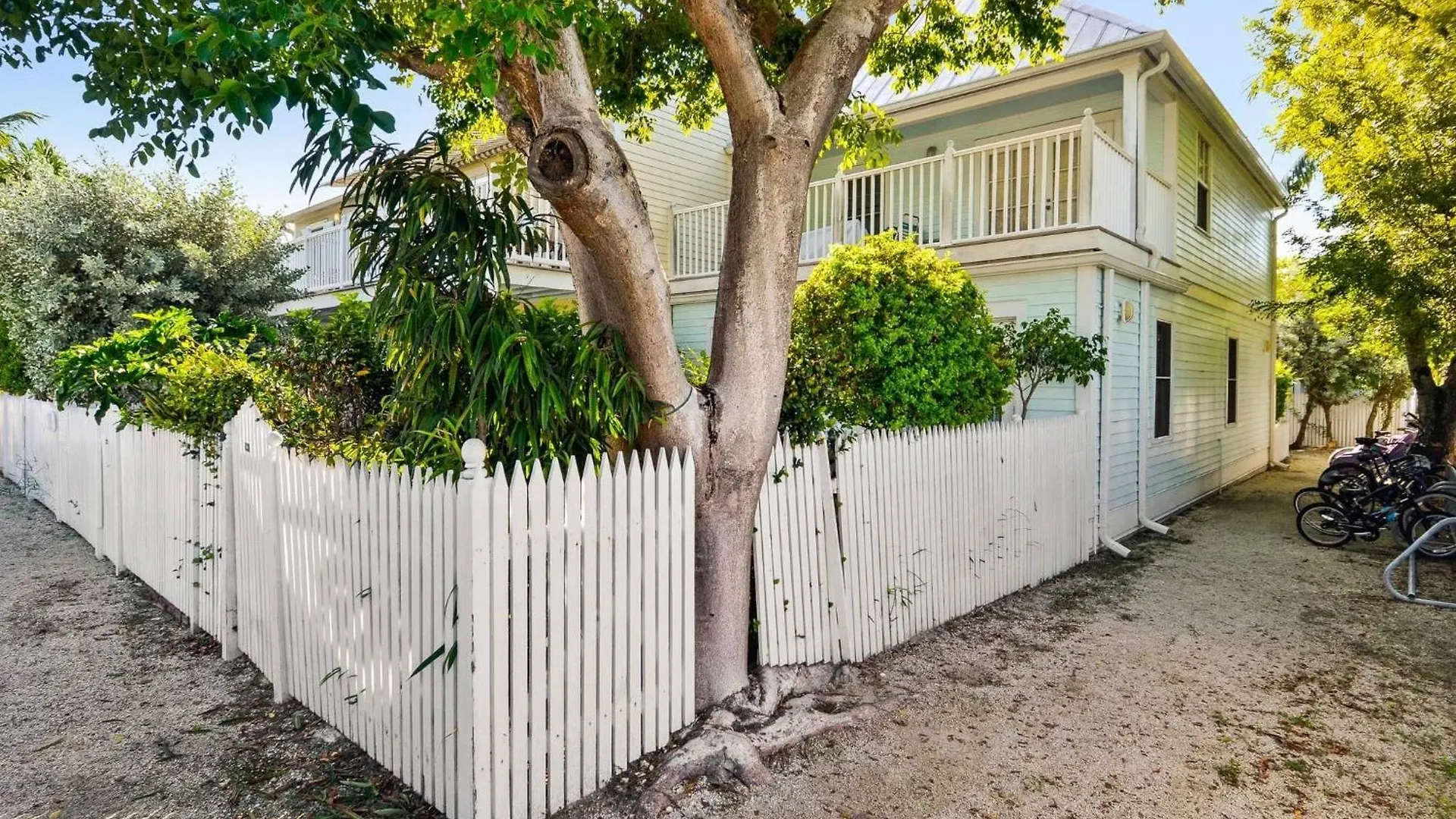 Lavender Jungle By Avantstay Great Location W Patio Shared Pool Week Long Only Hébergement de vacances Key West