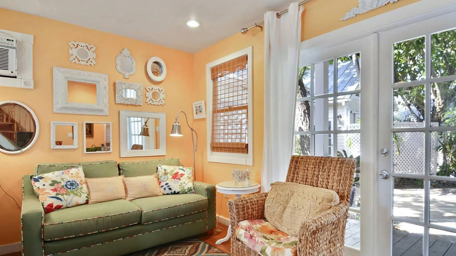 펜션 Tranquility By Avantstay Close To Duval St W Bbq Shared Pool 키웨스트